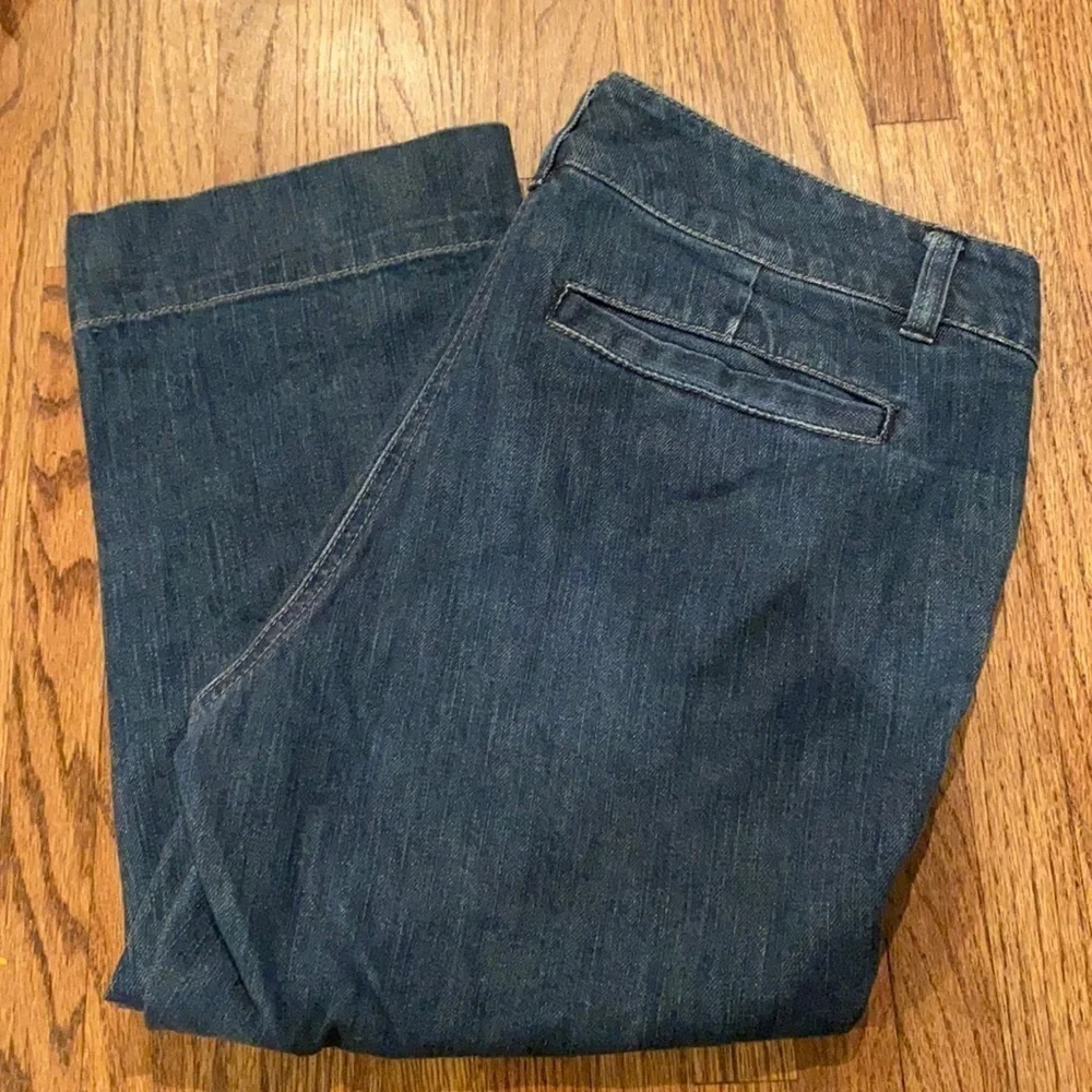 New York & Company Capris Size 8 - Picture 1 of 5